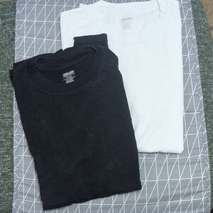 Kirkland Black and White Short Sleeve Tee Set